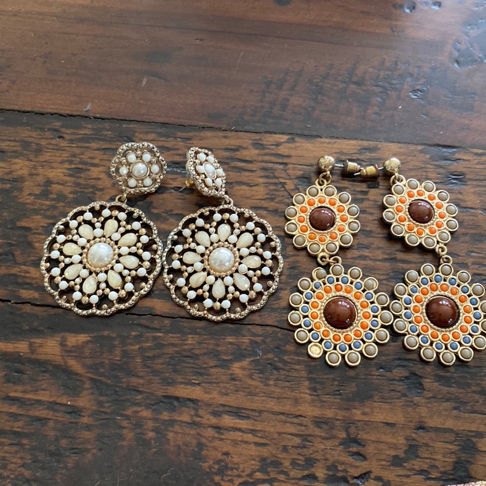 Two pairs of earrings! Nice for dressing up in the summer time.